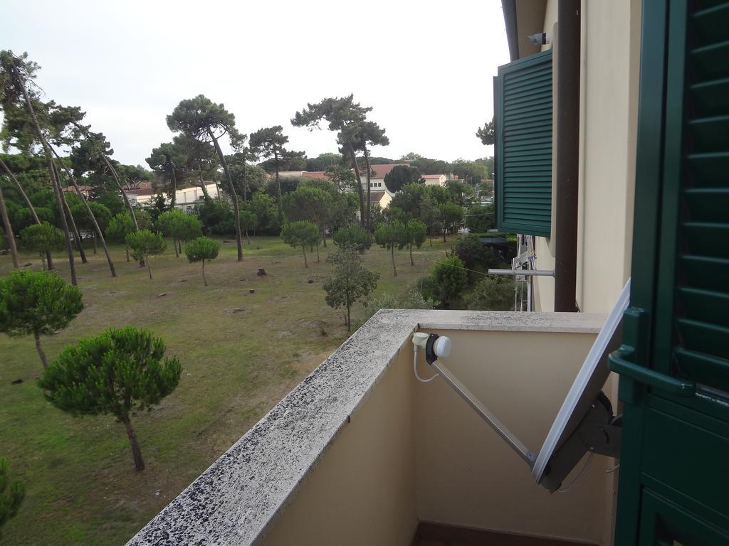 La Pineta Apartment Viareggio Exterior photo